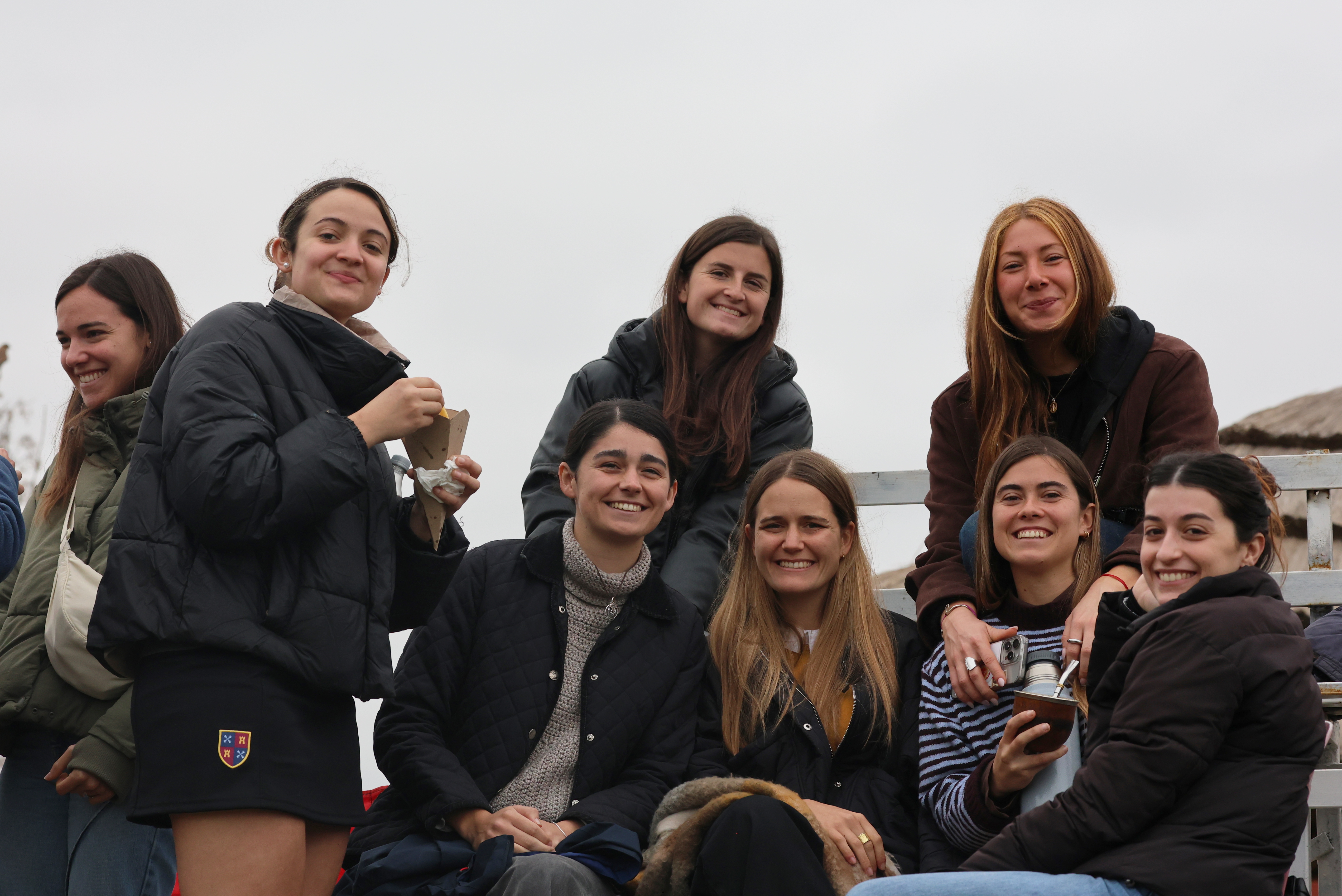 Socias del club en la tribuna